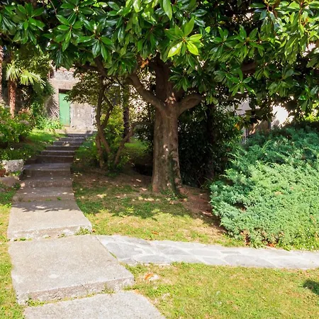 Miralago Casa מנאג'יו