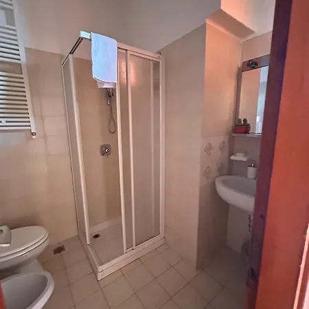 Miralago Casa מנאג'יו