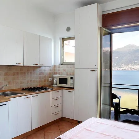 Miralago Casa شقة ميناجيو