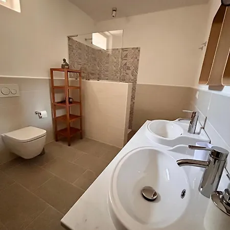Miralago Casa شقة